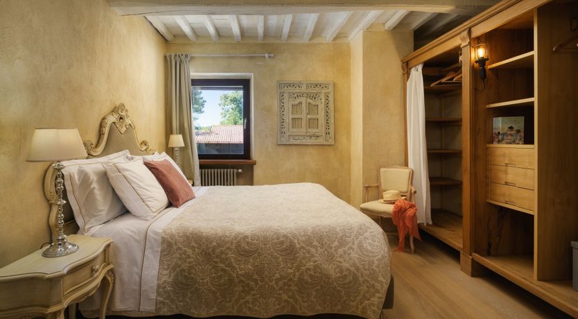 Photo of Poolside Prosecco