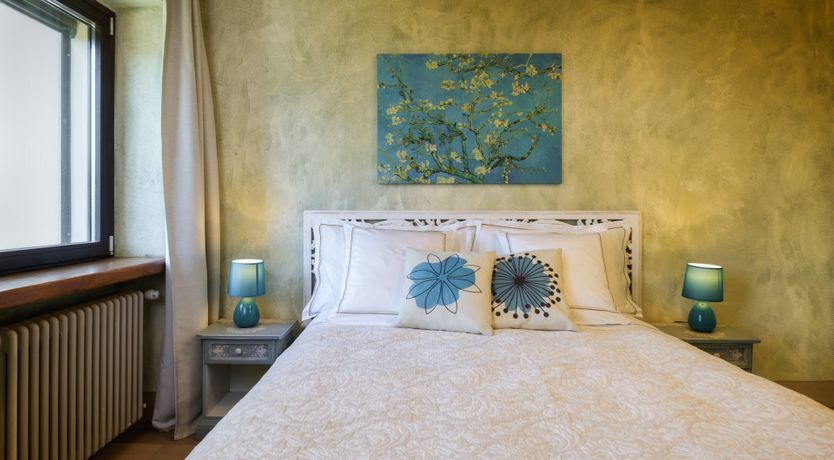 Photo of Poolside Prosecco