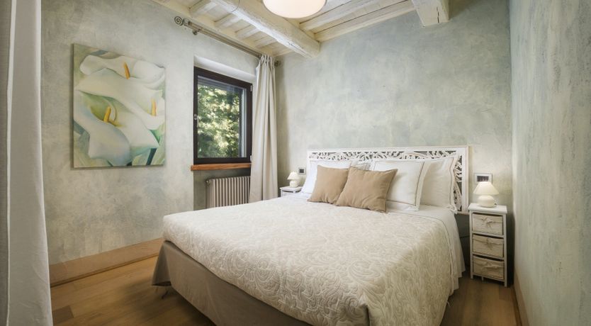 Photo of Poolside Prosecco