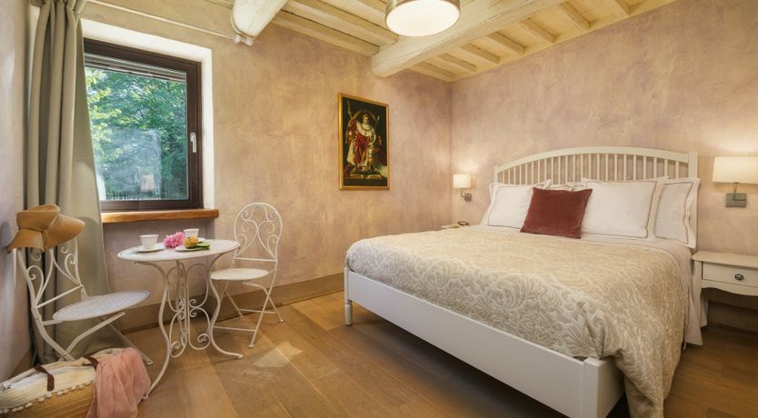 Photo of Poolside Prosecco