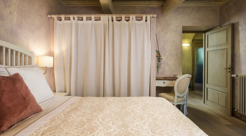 Photo of Poolside Prosecco