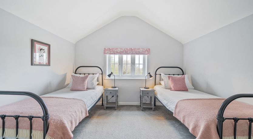 Photo of Fox Earth Cottage