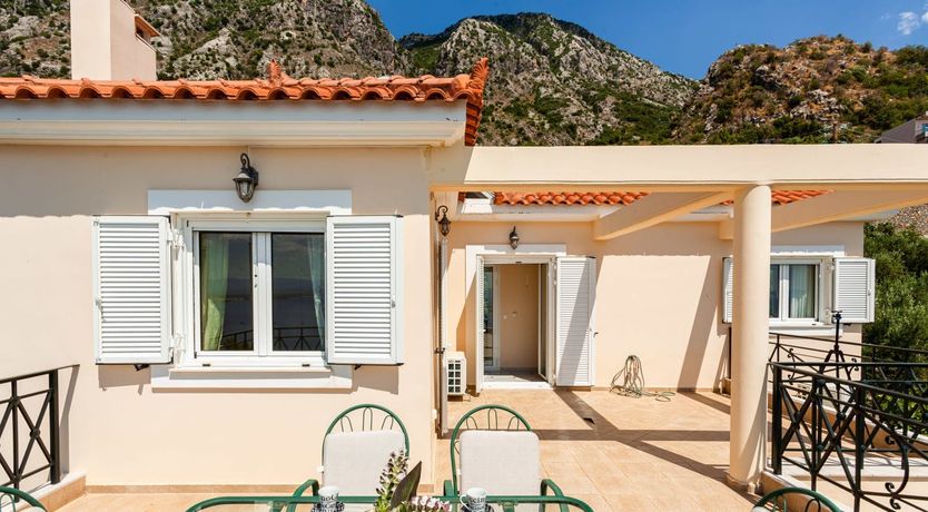 Photo of Seaside Flow