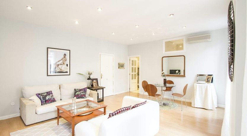 Photo of Vanilla & Macadamia