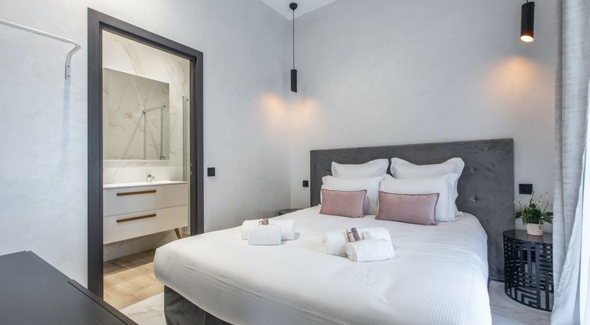 Photo of Riviera Royalty