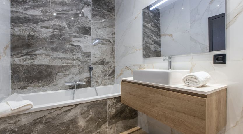 Photo of Riviera Royalty