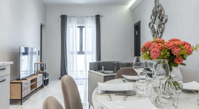 Photo of Riviera Royalty