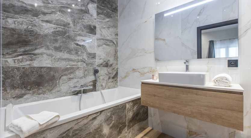 Photo of Riviera Royalty