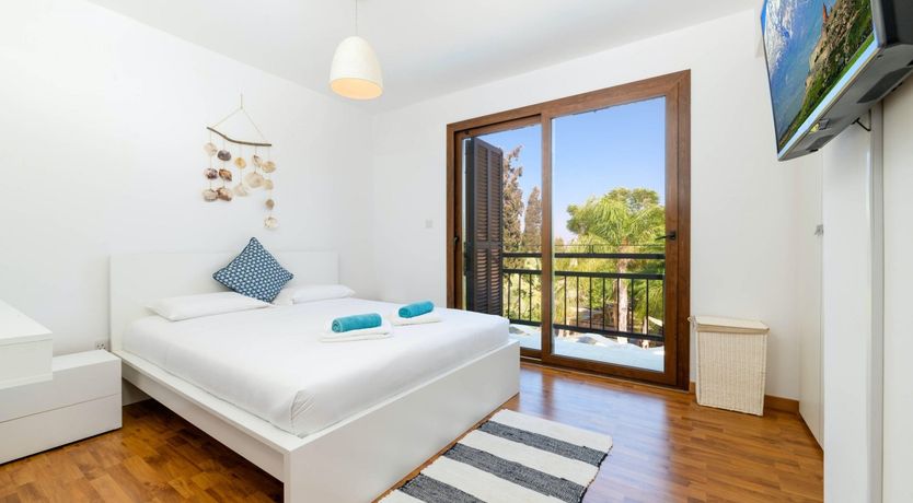 Photo of Serendipitous Waves