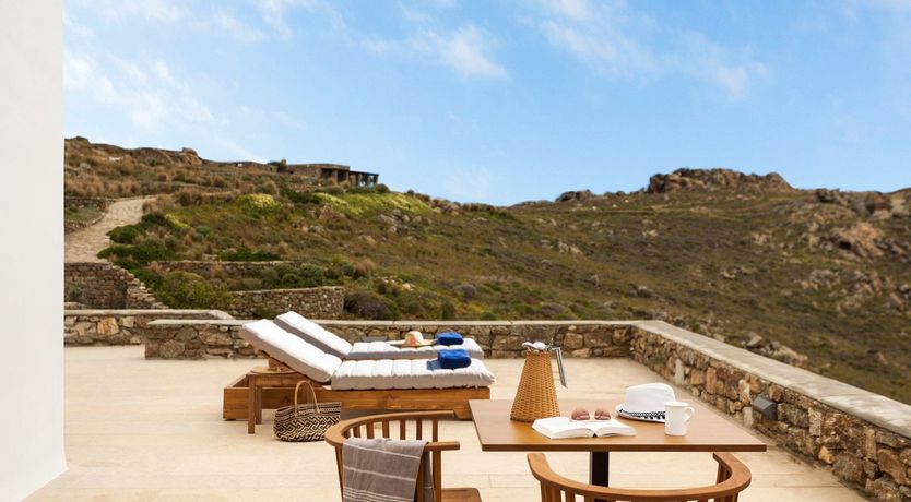 Photo of When That Helicopter Comes