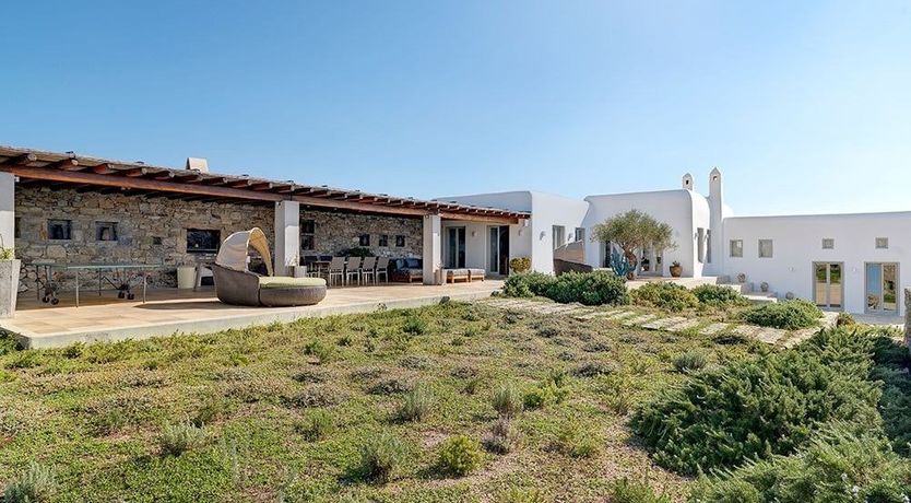 Photo of When That Helicopter Comes