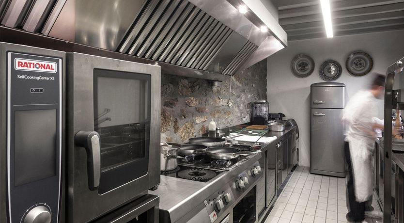 Photo of When That Helicopter Comes