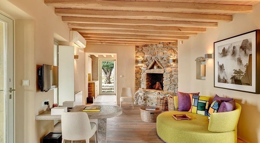 Photo of When That Helicopter Comes