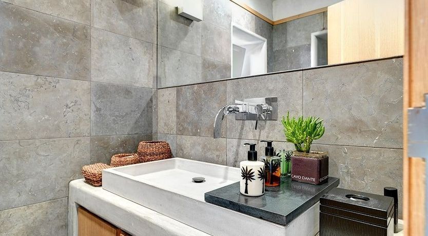 Photo of When That Helicopter Comes