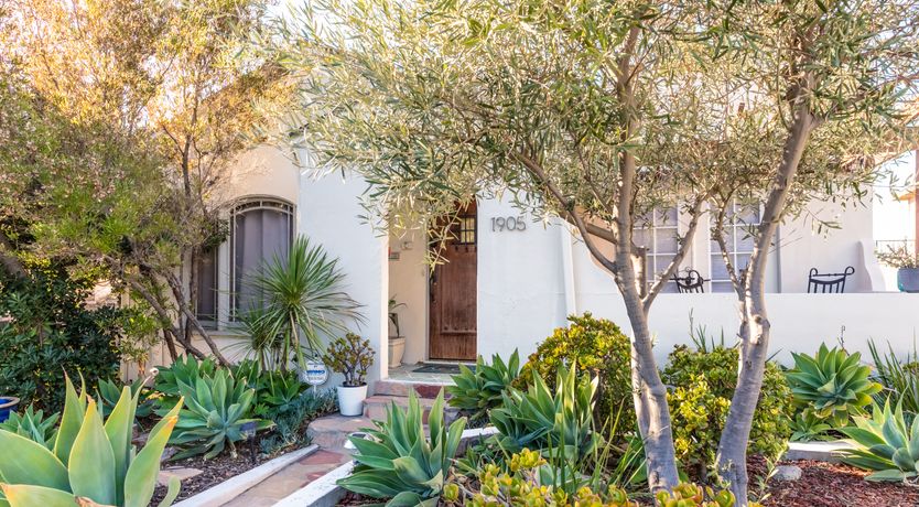 Photo of Earth & Sage