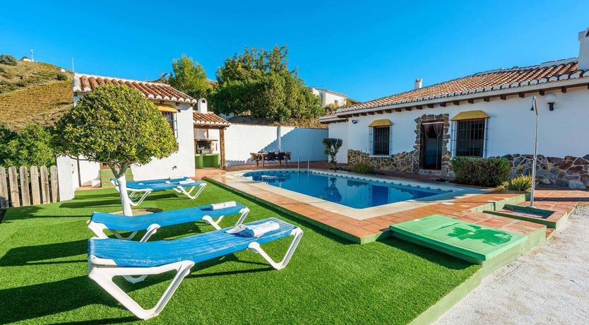 Photo of Almond Eyes