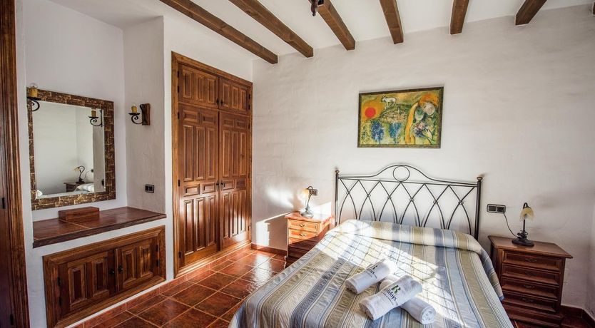 Photo of Almond Eyes