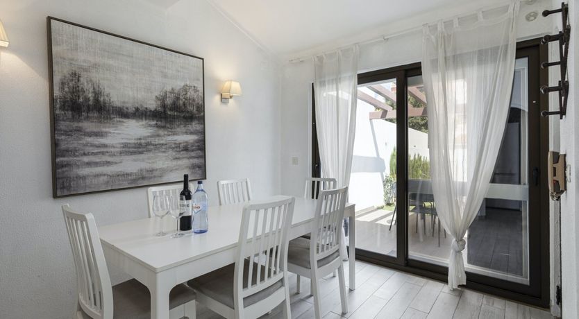 Photo of Algarvean Jewel