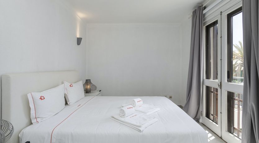 Photo of Algarvean Jewel