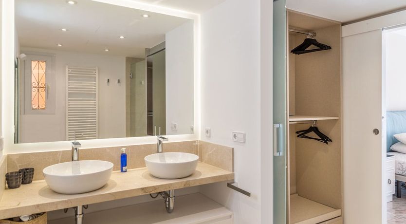 Photo of Sun On The Tiles