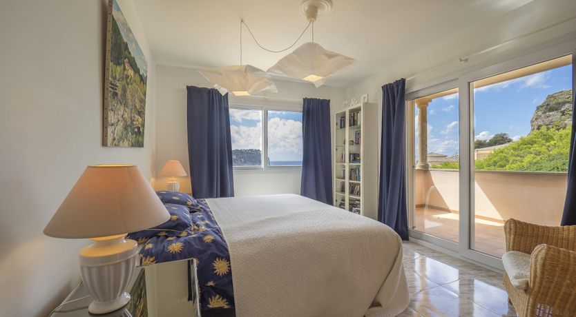 Photo of Sun On The Tiles