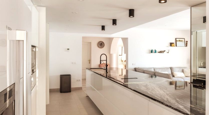 Photo of Sun On The Tiles