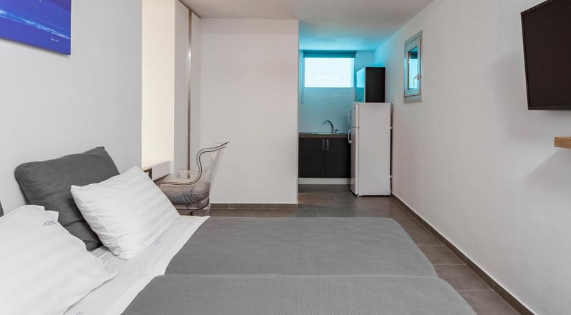 Photo of Elysian Elia