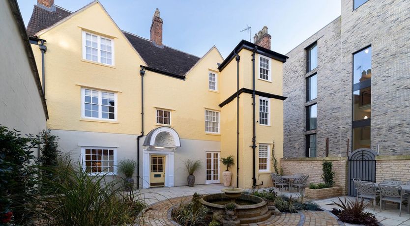 Photo of Head of the House