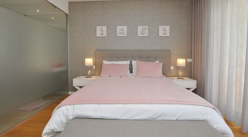 Photo of Modernist Marvel