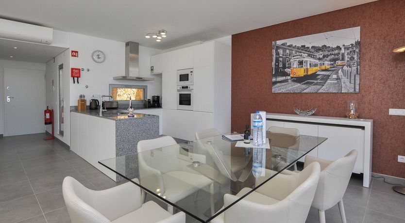 Photo of Modernist Marvel