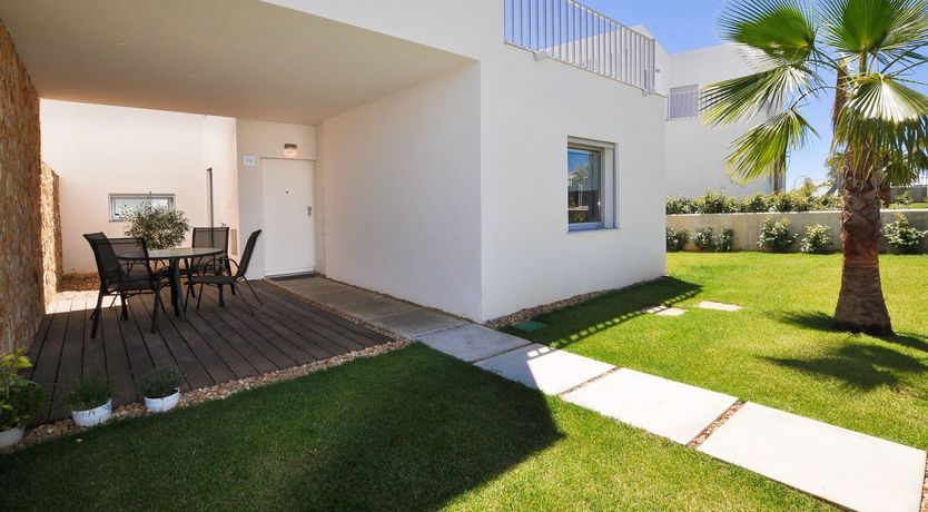 Photo of Modernist Marvel