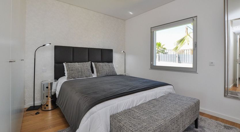 Photo of Modernist Marvel