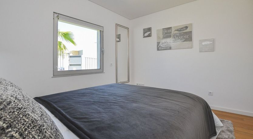 Photo of Modernist Marvel