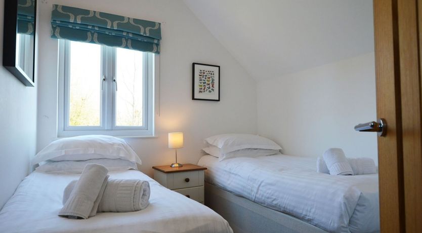 Photo of Lake Mirrors