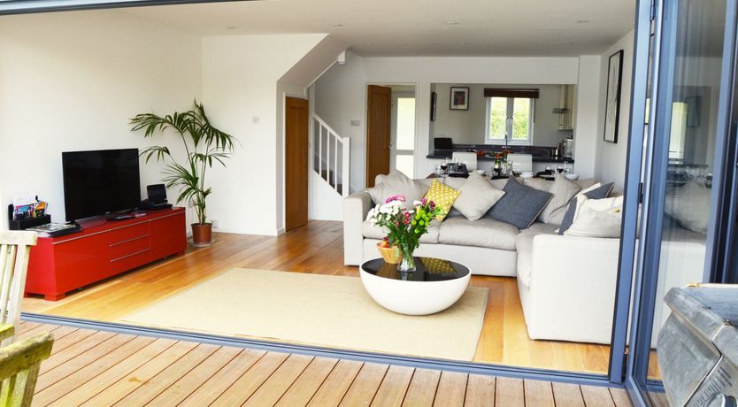 Photo of Lake Mirrors