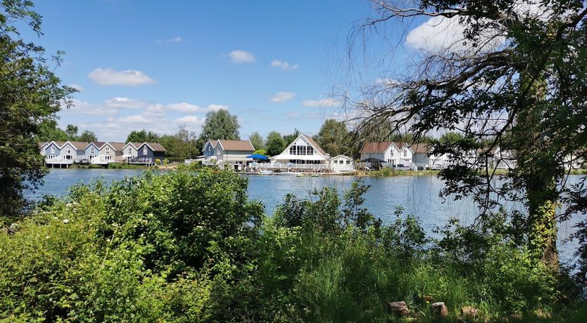 Photo of Lake Mirrors