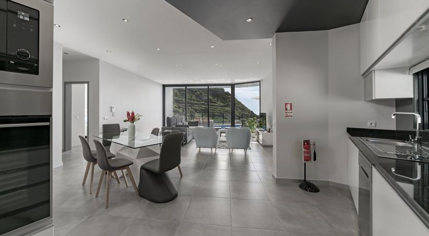 Photo of Between the Mountains & the Sea