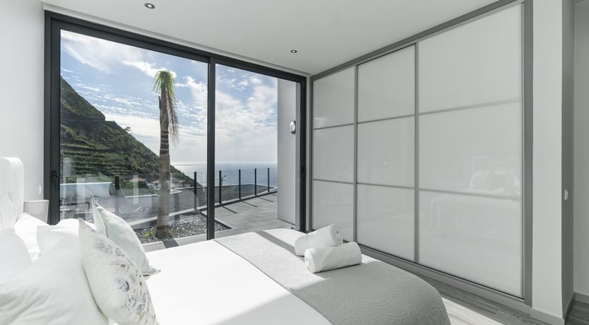 Photo of Between the Mountains & the Sea