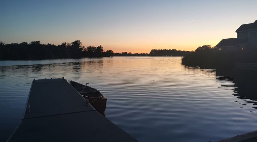 Photo of Lakeside Reflection