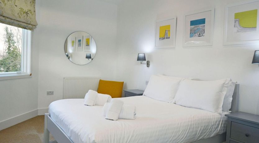 Photo of Lakeside Reflection