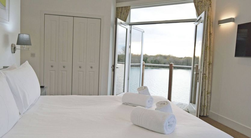 Photo of Lakeside Reflection