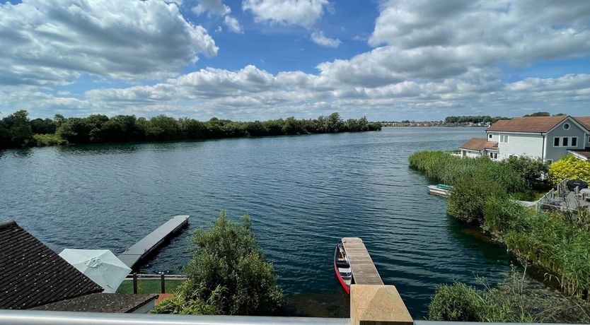 Photo of Lakeside Reflection