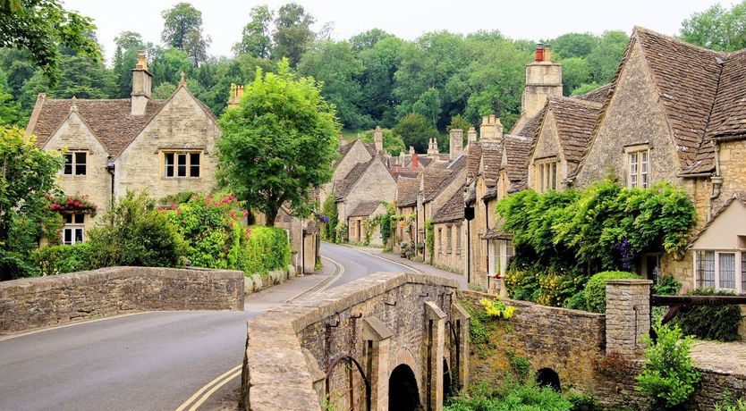 Photo of Lakeside Reflection