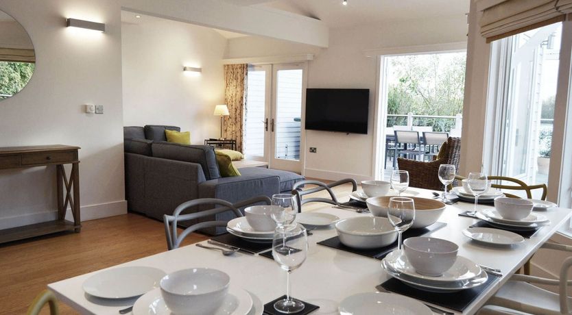 Photo of Lakeside Reflection