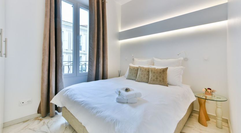 Photo of Ivory Sails