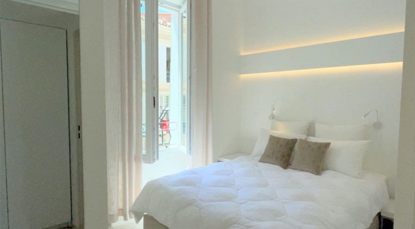 Photo of Ivory Sails