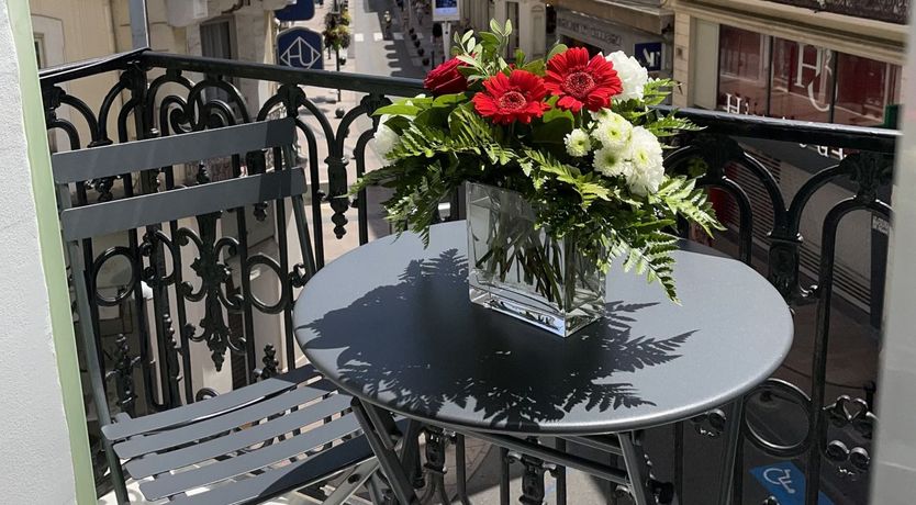 Photo of Ivory Sails