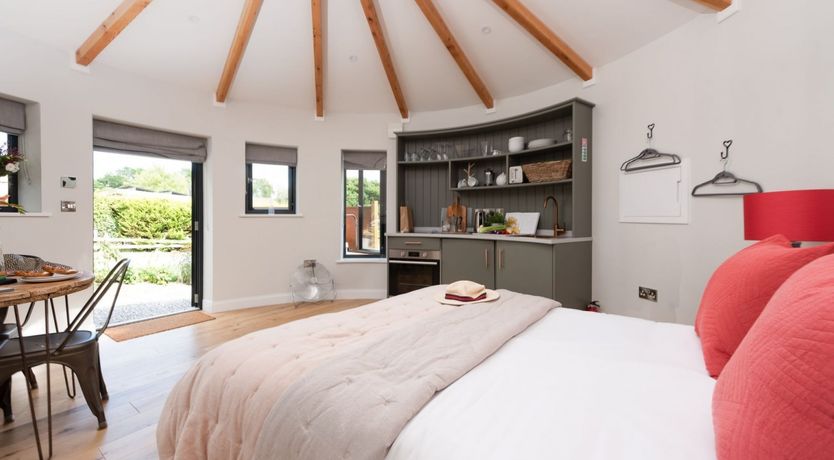 Photo of Rustic in the Round