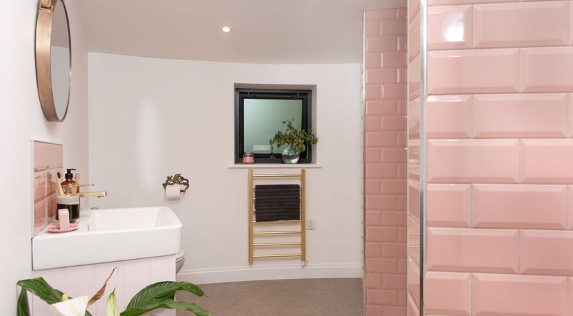 Photo of Rustic in the Round