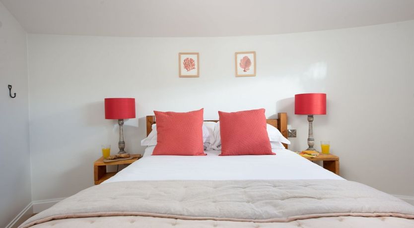 Photo of Rustic in the Round